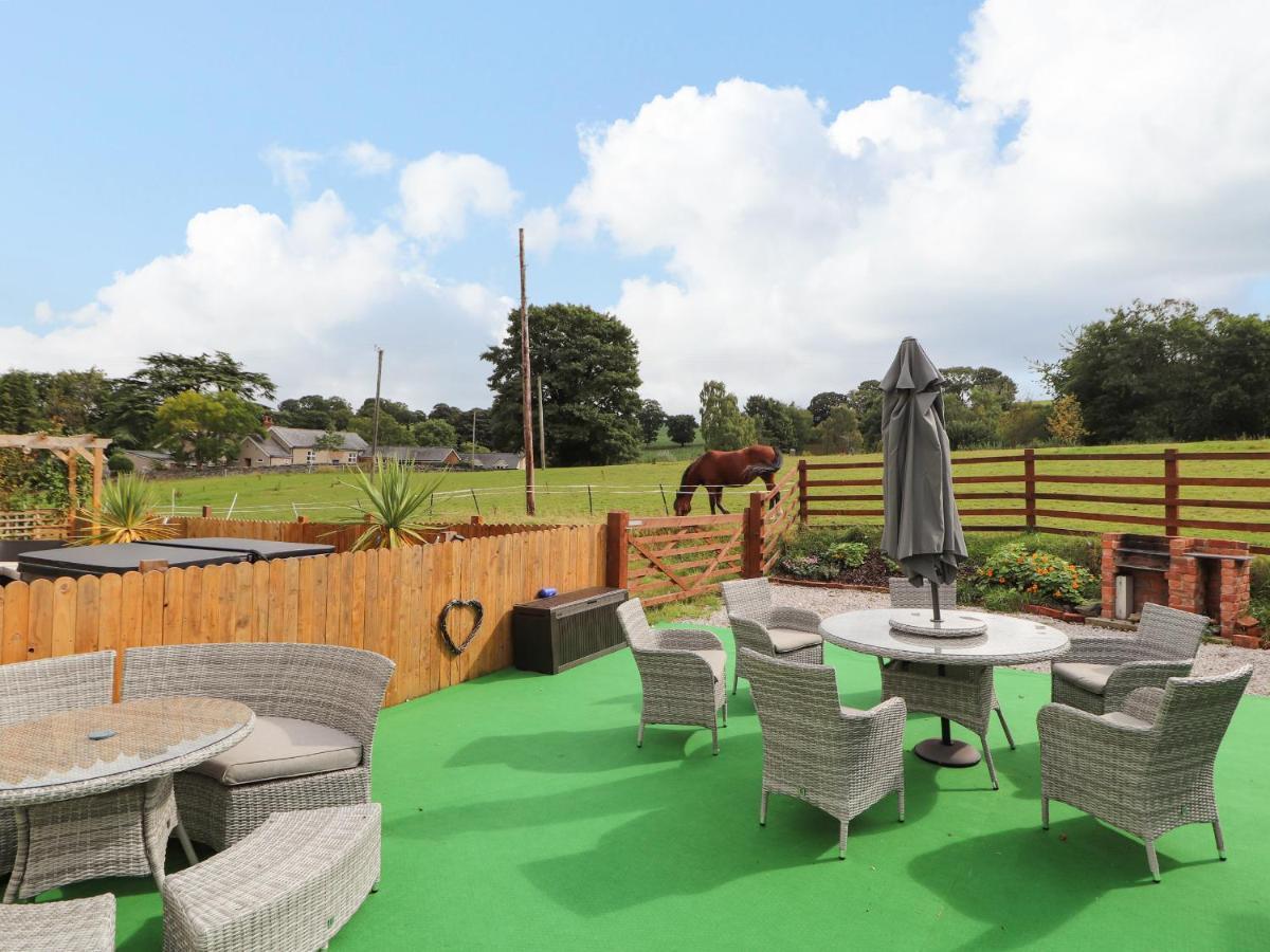 Nant Y Celyn Villa Ruthin Exterior photo